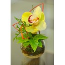 Flor de orquídea con base de vidrio